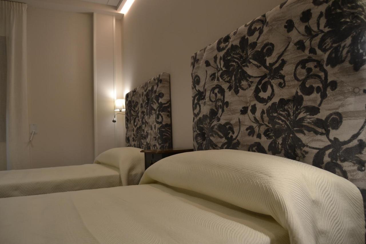 Hotel Espanol La Pueblanueva Bagian luar foto